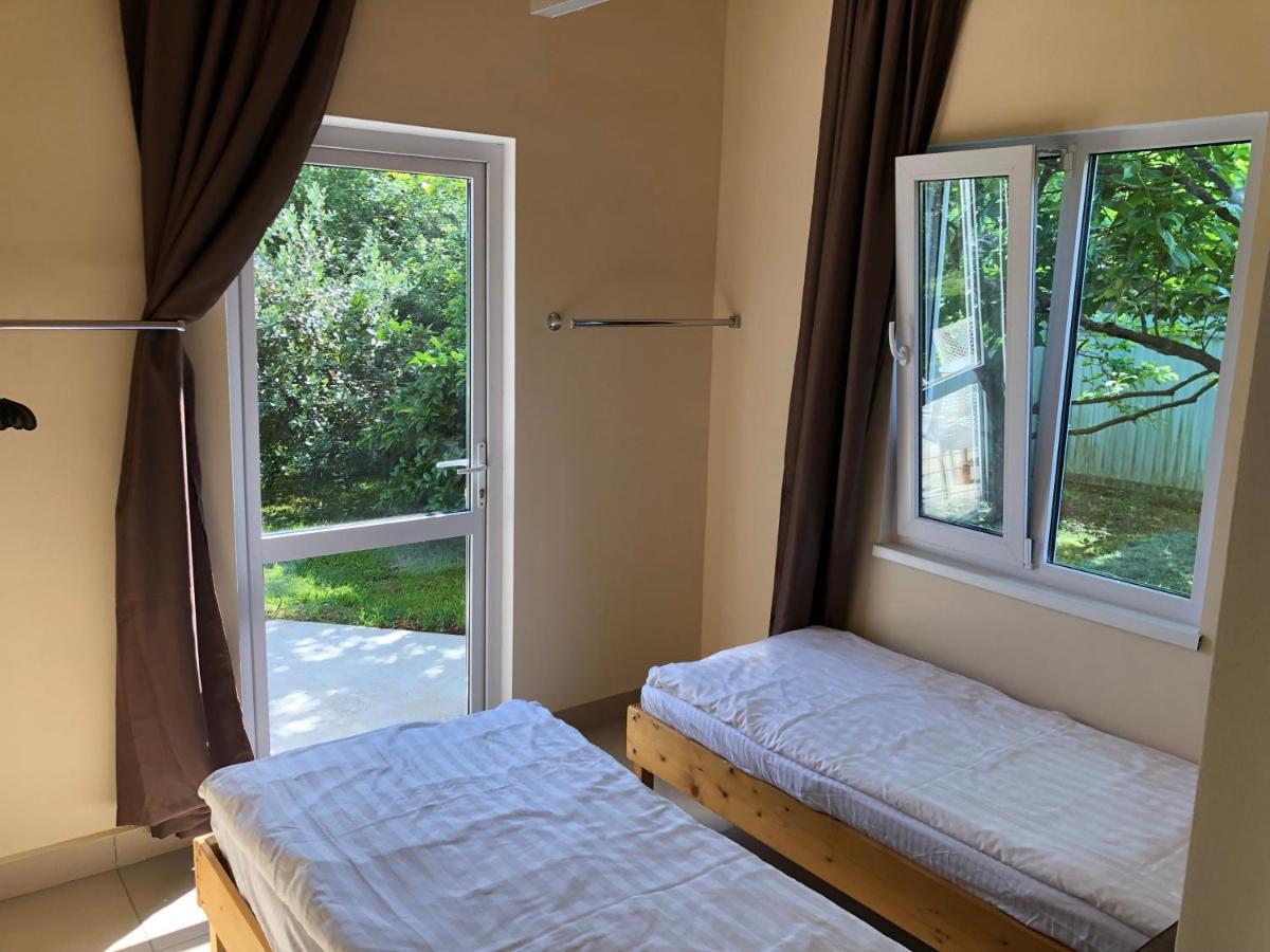 Vse Dlya Vas Guest House Goudaouta Extérieur photo