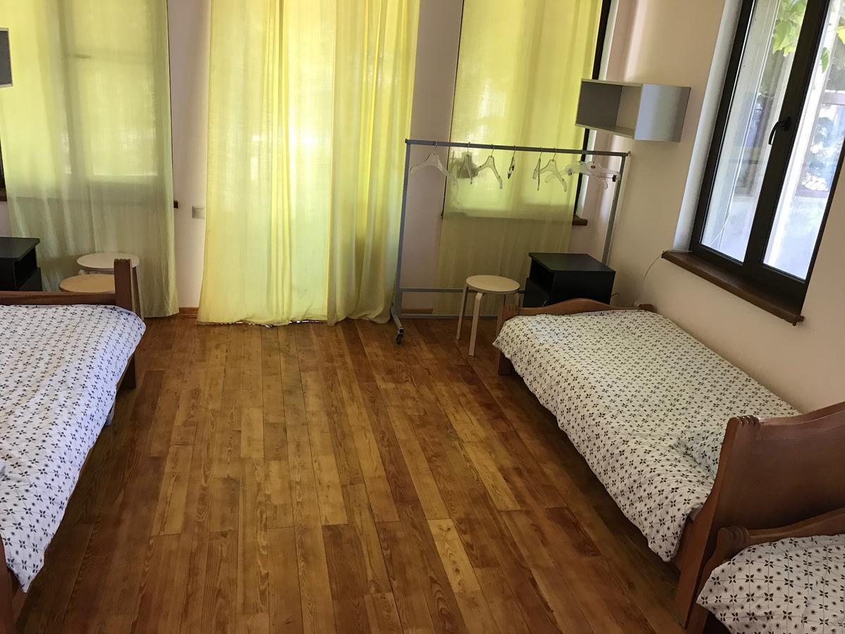 Vse Dlya Vas Guest House Goudaouta Extérieur photo